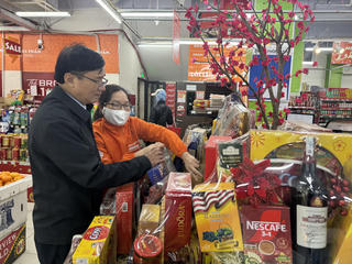 Thị trường quà Tết Bính Ngọ 2026: Hàng Việt chiếm ưu thế