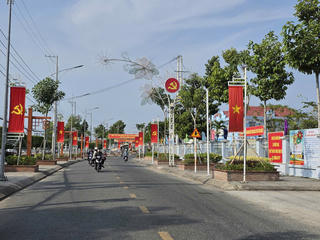 Phố xá cực Nam Tổ quốc rộn ràng đón tết