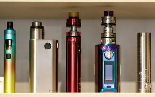 Ma túy núp bóng thuốc lá điện tử