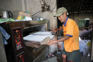 “Giữ lửa” làng bánh An Lạc