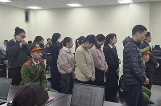 Nữ chủ tịch Công ty "móc nối" với người Trung Quốc buôn lậu vàng hầu toà