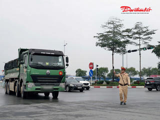 Hà Nội: Cắt thùng cơi nới, phạt nặng chủ xe tải vi phạm