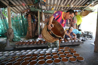 Đà Nẵng: Giữ lửa hồng để dâng đường bát khi Táo Quân về trời