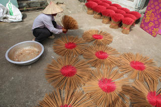 Thăm làng hương 200 tuổi những ngày cận Tết