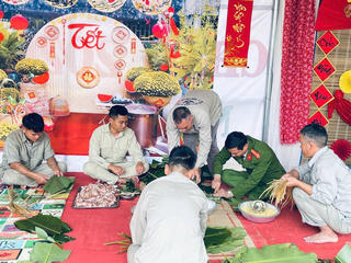 Mang 'Tết nhà' đến Cơ sở cai nghiện ma túy số 1 tỉnh Lào Cai