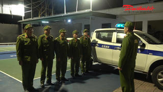 Nghệ An: Những hình ảnh ấm áp trong thời khắc giao thừa