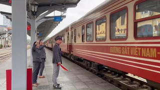 Ấm áp những đoàn tàu chở mùa xuân sum họp