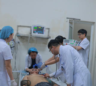 Một đêm giao thừa không ngủ ở Bệnh viện E