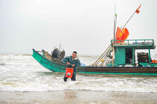 Rộn ràng mở biển đầu xuân ở xứ Thanh