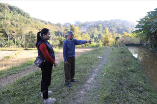 Vun đắp tình làng nghĩa xóm 