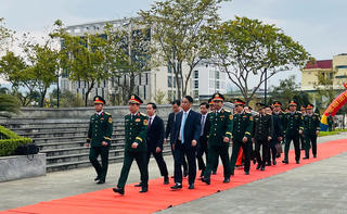 Đại tướng Phan Văn Giang dự và động viên thanh niên Cao Bằng lên đường nhập ngũ