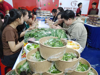 Đem 12.000 suất phở miễn phí đến cho công nhân và người lao động