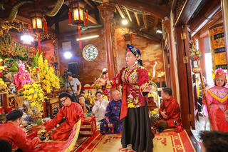 Di sản bước vào không gian số