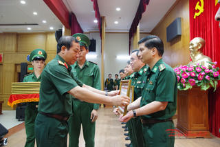 TP Hồ Chí Minh: Vinh danh 27 cá nhân và tập thể lan tỏa các mô hình vì nhân dân