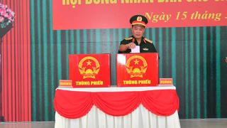 Cử tri lực lượng vũ trang tỉnh An Giang sôi nổi tham gia bầu cử
