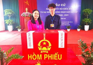 Ngày hội non sông và chuyện về những người giữ hòm phiếu