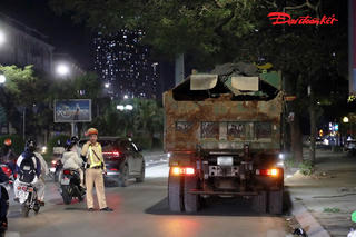 Hà Nội mạnh tay xử lý xe tải vi phạm: 79 trường hợp bị “tuýt còi” trong một ngày