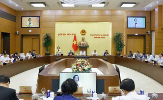 Thi đua, khen thưởng: Không nhất thiết được tặng khen thưởng ở mức thấp mới được khen thưởng ở mức cao 