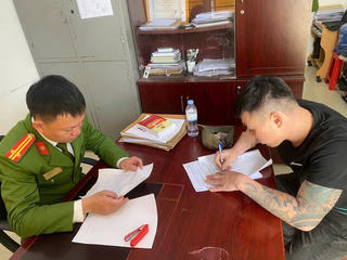 Nghệ An: Cưỡng chế đối tượng có 2 tiền án cản trở lực lượng thi hành công vụ