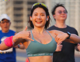 Gần 9.000 vận động viên khám phá cung đường chạy Marathon quốc tế Đà Nẵng