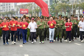 Quảng Ninh: Hơn 34.000 người hưởng ứng Ngày chạy Olympic vì an ninh Tổ quốc