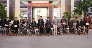 Xử lý 13 thanh thiếu niên phóng nhanh, vượt ẩu gây mất trật tự an toàn giao thông