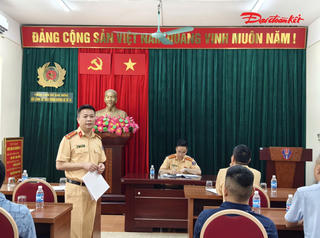 Hà Nội siết quản lý xe tải: Hơn 40 doanh nghiệp ký cam kết chấm dứt rơi vãi vật liệu