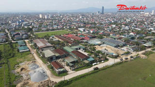 'Treo' Cụm công nghiệp Bắc Thạch Quý (Hà Tĩnh) suốt 13 năm - Bài 1: Người dân sống cùng khói rác, hạ tầng xuống cấp