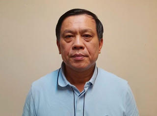 Bộ Công an đề nghị truy tố cựu Thứ trưởng Bộ LĐTB và XH Nguyễn Bá Hoan với cáo buộc nhận hối lộ hơn 11 tỷ đồng