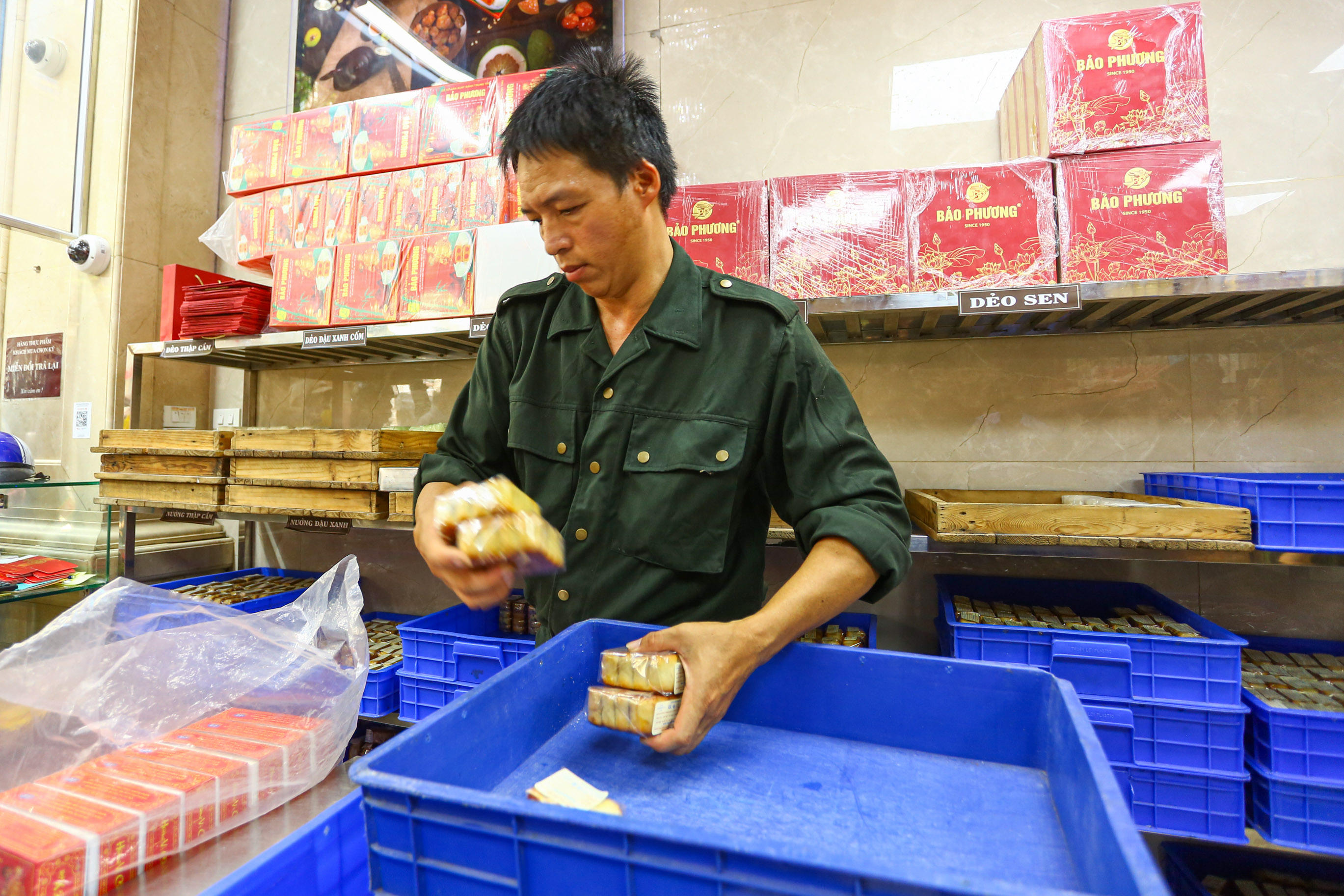 Do làm thủ công, bánh nướng và bánh dẻo có thể bảo quản trong 3-5 ngày.