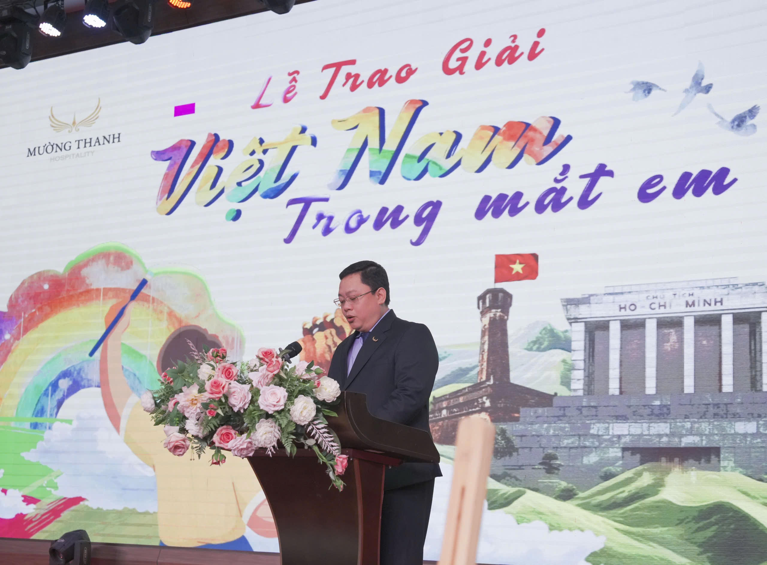 Đại diện Tập đoàn Mường Thanh phát biểu tại Lễ trao giải.