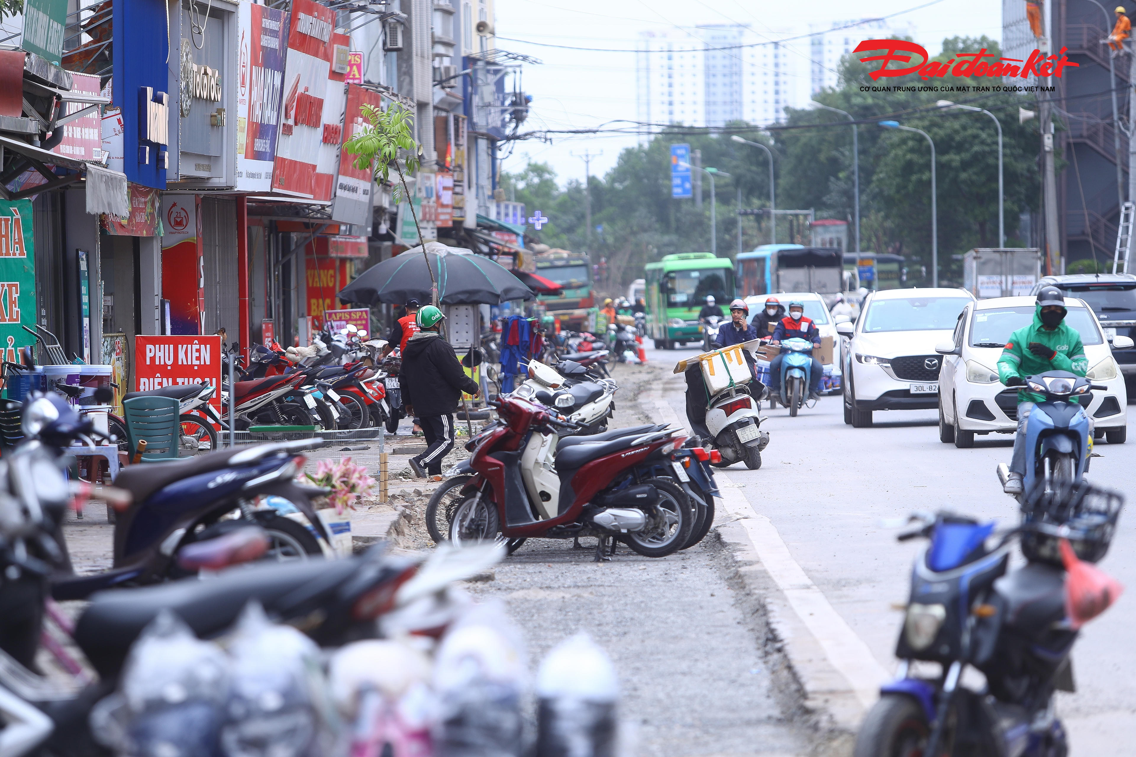 Ngày 20/12/2025, Phó Chủ tịch UBND TP Hà Nội đã ký ban hành Lệnh khẩn cấp xây dựng công trình cải tạo hạ tầng, tổ chức giao thông tại khu vực&nbsp;nút giao Pháp Vân, Bến xe Nước Ngầm và ngõ 15 Ngọc Hồi nhằm giảm áp lực ùn tắc.. 