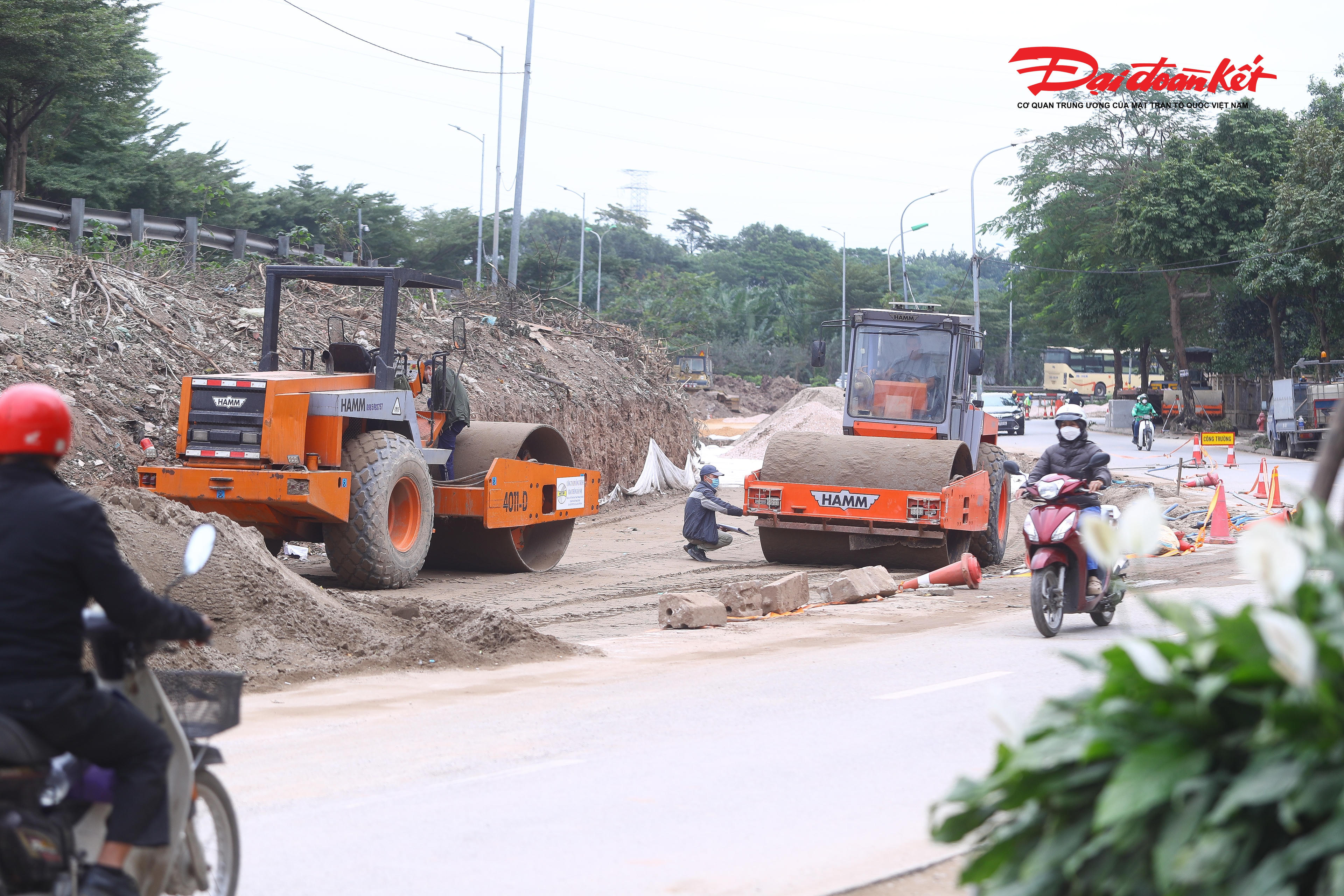 Ông Hoàng Văn Hùng – Phó Giám đốc Ban duy tu các công trình hạ tầng giao thông Sở Xây dựng cho biết: “Nút giao Pháp Vân đã trở thành điểm nghẽn ùn tắc từ nhiều năm nay, qua thời gian nghiên cứu cũng như đánh giá của tư vấn, chúng tôi được Sở Xây dựng phê duyệt thực hiện dự án mở đường kết nối ngõ 15 Ngọc Hồi vào cao tốc Pháp Vân – Cầu Giẽ nhằm cải thiện ùn tắc giao thông”.