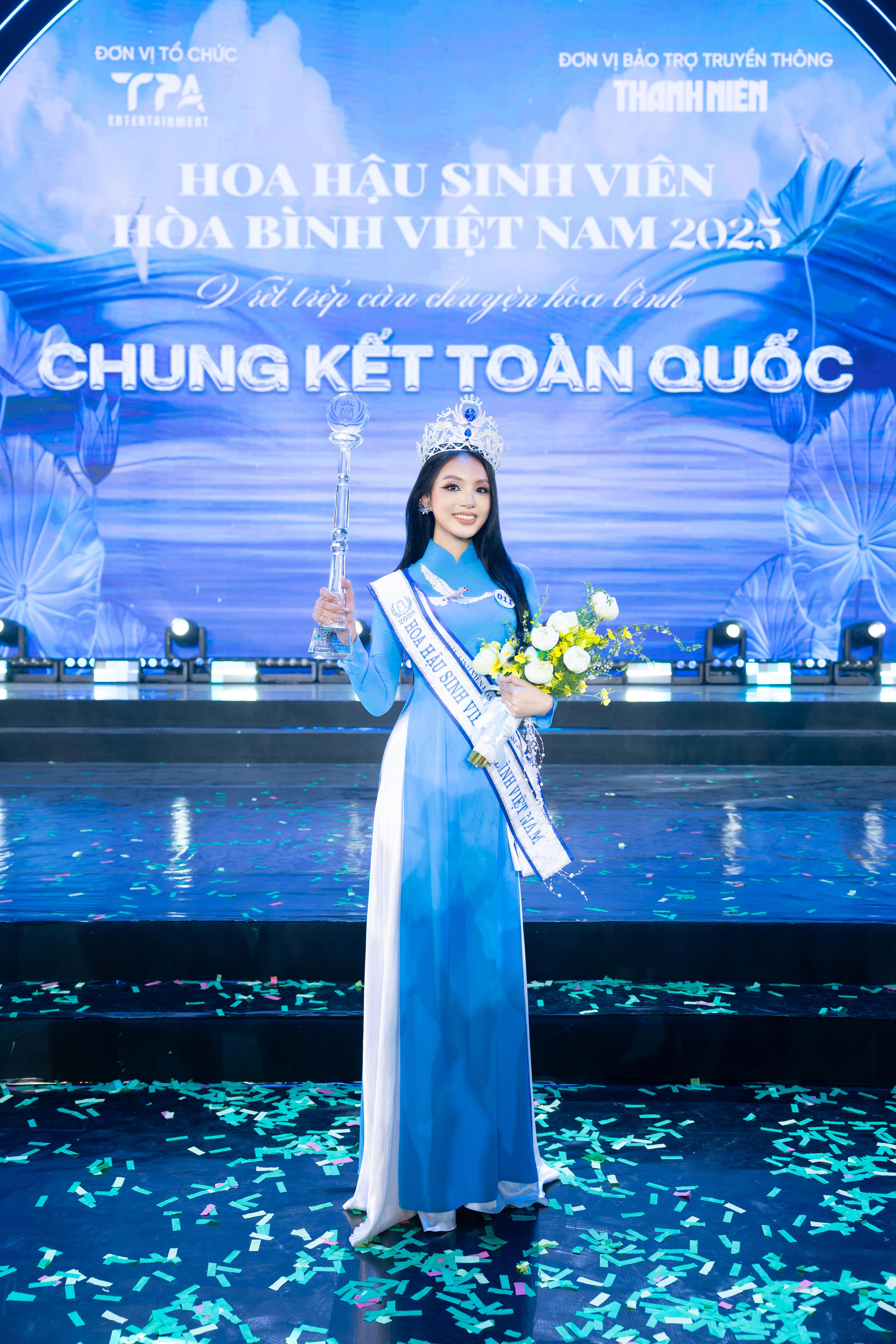 Tân Hoa hậu Nguyễn Phương Thanh.