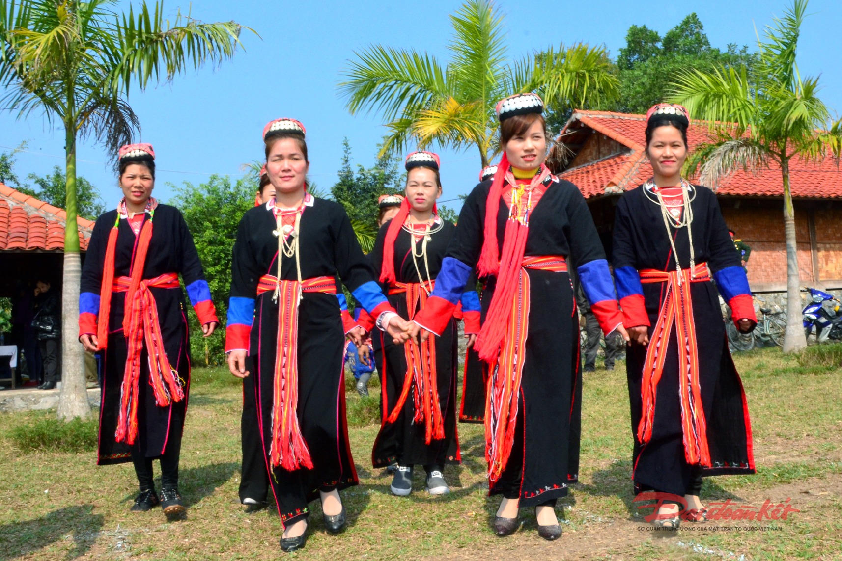 Lễ cuối năm ở xã Quảng La được người Dao Thanh Y xem như ngày hội. Ảnh: Nguyễn Quý.