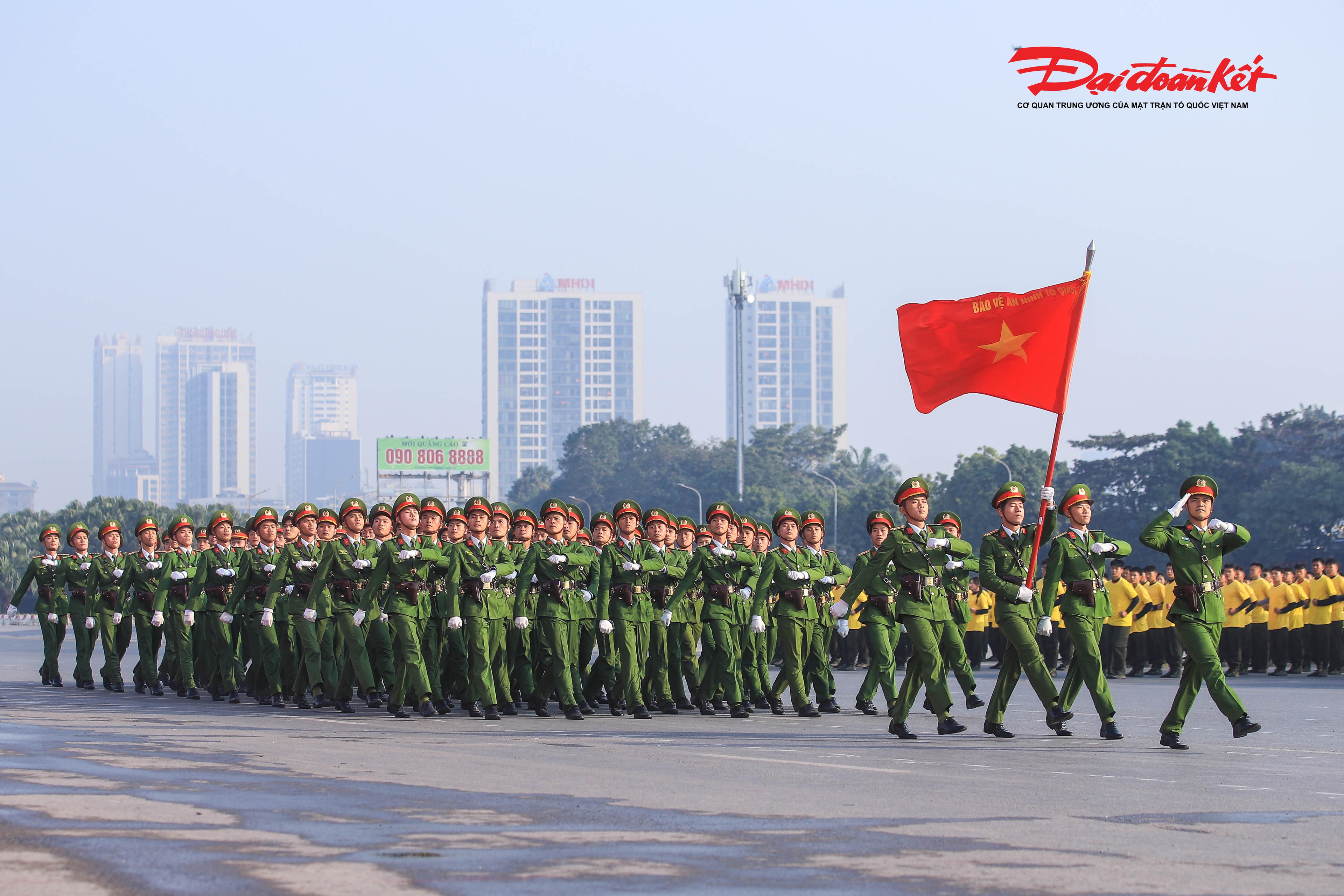 Ngoài ra, Thiếu tướng Nguyễn Quốc Toản cho hay, lực lượng công an thời gian qua cũng mở đợt cao điểm tấn công, trấn áp tội phạm, đảm bảo an ninh trật tự, qua đó làm trong sạch địa bàn, đảm bảo an ninh trật tự, an toàn cho đại hội…