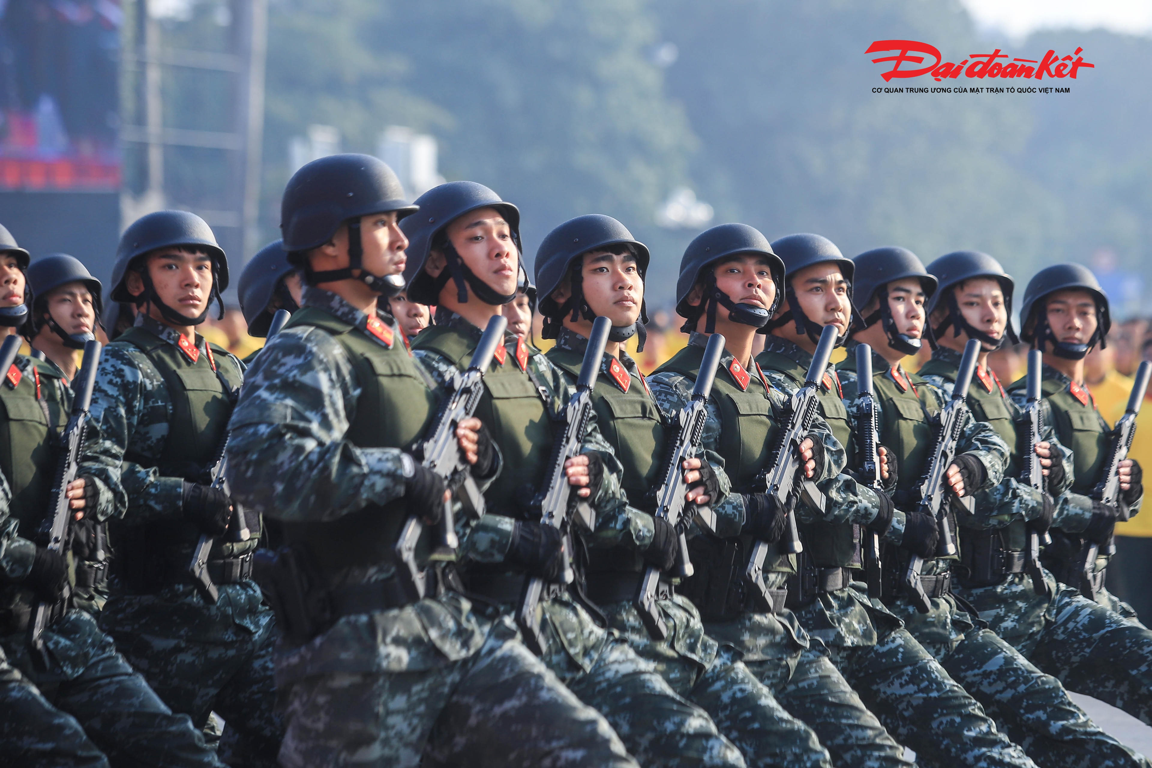 Khoảng một tháng qua, hơn 1.000 cán bộ, chiến sĩ Bộ Công an và Công an Hà Nội đã luyện tập, duyệt đội ngũ phục vụ lễ xuất quân.&nbsp;