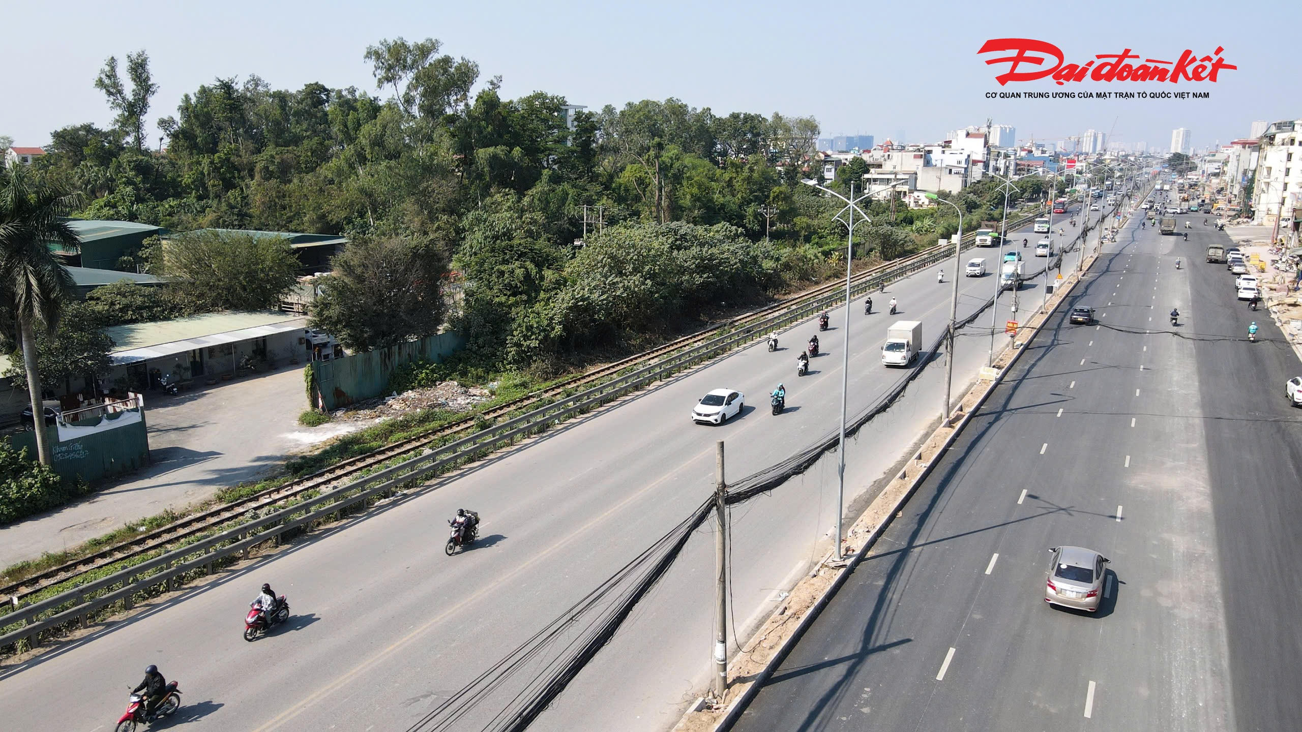 Theo ghi nhận, đoạn quốc lộ 1A Văn Điển – Ngọc Hồi sau khi hoàn thành có mặt cắt ngang rộng rãi, được tổ chức thành 8 làn xe&nbsp;với mặt cắt ngang gần 40 m, tạo không gian thông thoáng hơn so với tình trạng chật hẹp, ùn tắc kéo dài trước đây.