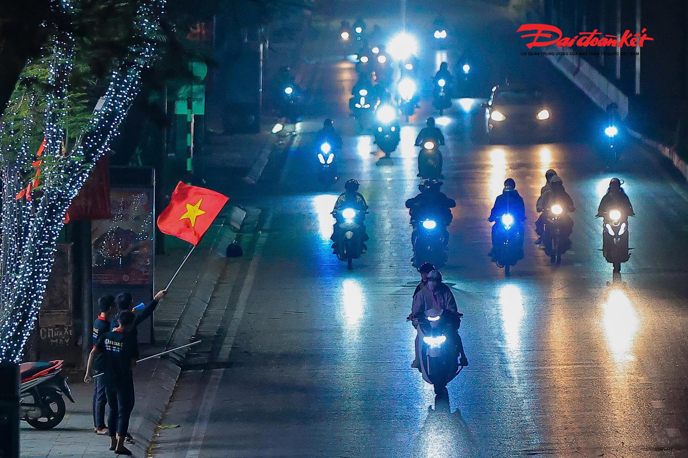 Chiến thắng của U23 Việt Nam không chỉ là chiến thắng trên sân cỏ, mà còn là khoảnh khắc gắn kết hàng triệu trái tim người Việt trong niềm vui chung.