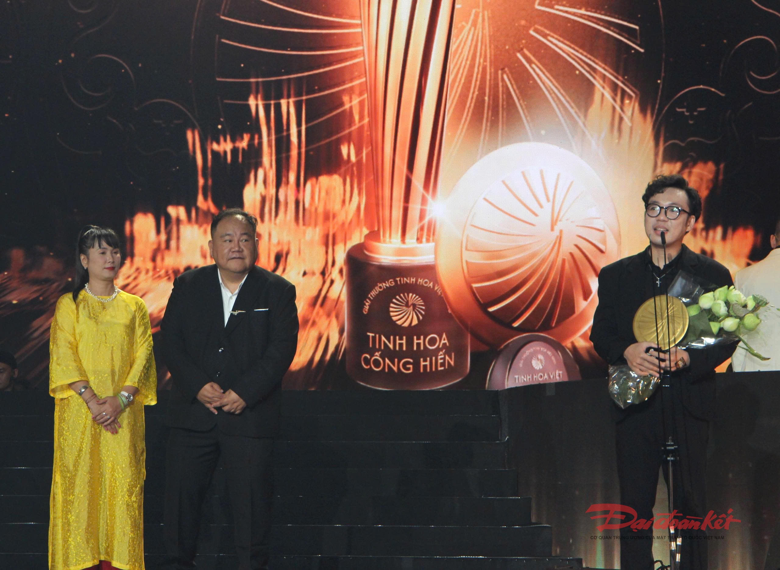 Quang cảnh công bố chiến thắng ở hạng mục “Tinh hoa sáng tạo”. Ảnh: Quốc Định.