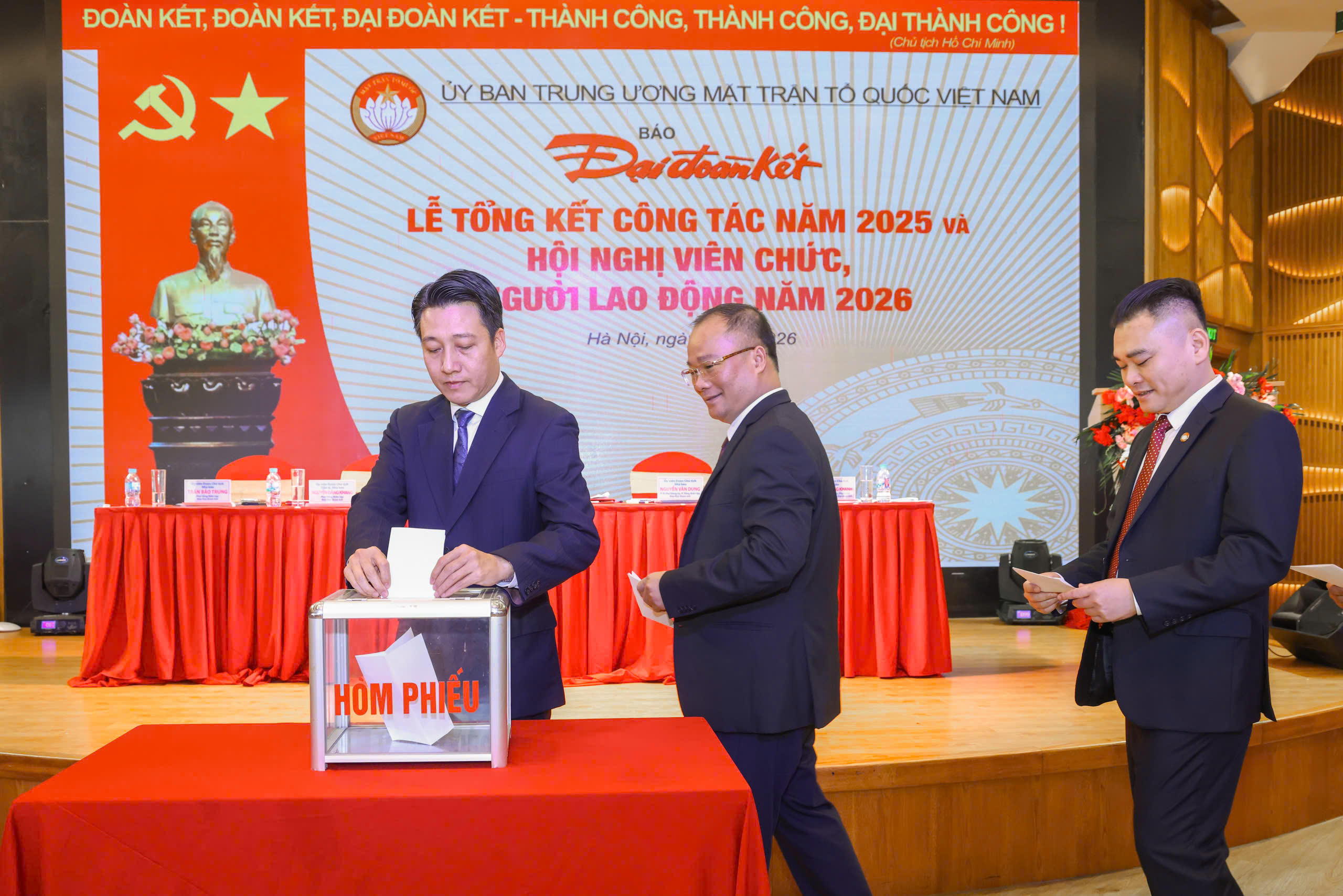 Hội nghị tiến hành bầu Ban Thanh tra Nhân dân nhiệm kỳ 2026–2027 theo đúng nguyên tắc dân chủ.&nbsp;Ảnh: Quang Vinh.