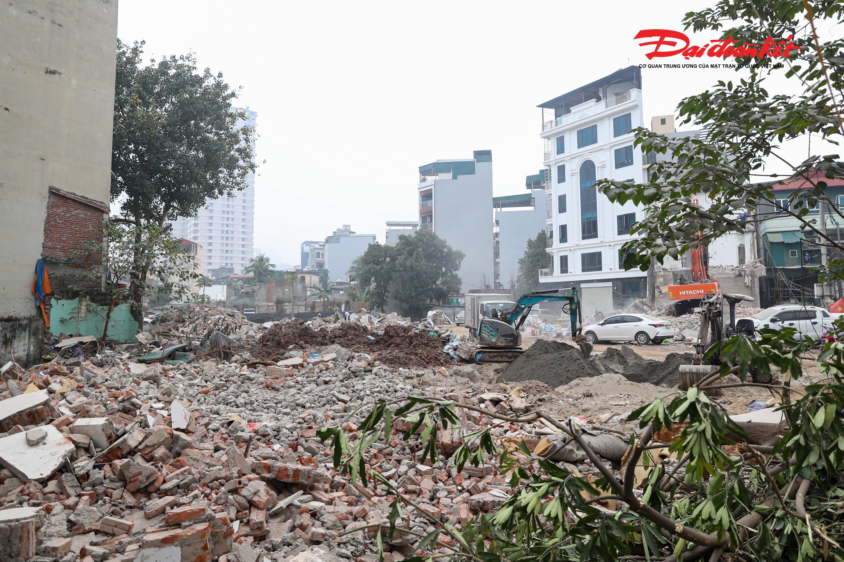 Trước đó, ngày 6/2, trong buổi trực tiếp kiểm tra dự án, Bí thư Thành ủy Nguyễn Duy Ngọc yêu cầu phường Cầu Giấy tiếp tục đẩy nhanh, hoàn thành công tác giải phóng mặt bằng theo kế hoạch. Đồng thời, Bí thư Thành ủy nhấn mạnh việc lựa chọn nhà thầu đủ năng lực, tổ chức thi công bảo đảm chất lượng và tiến độ đề ra.