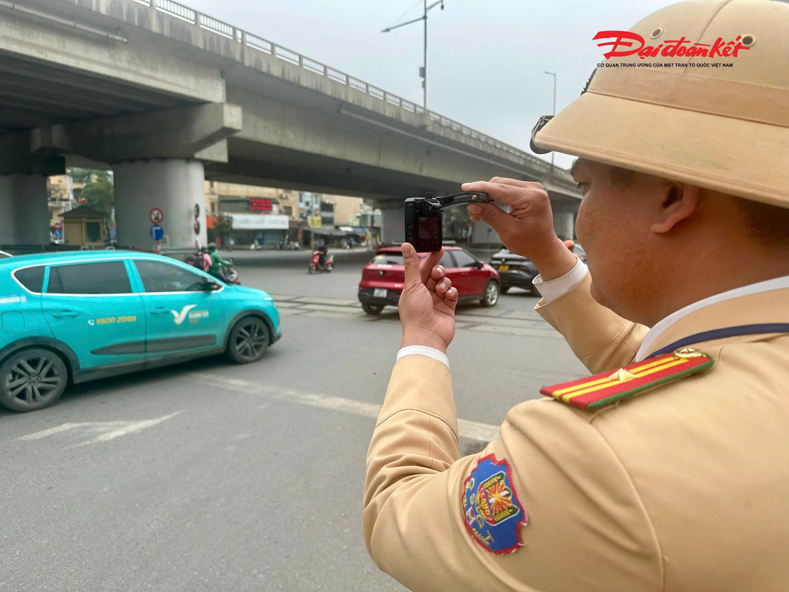 Các hành vi vi phạm đều được lực lượng CSGT ghi hình làm căn cứ xử lý theo quy định.