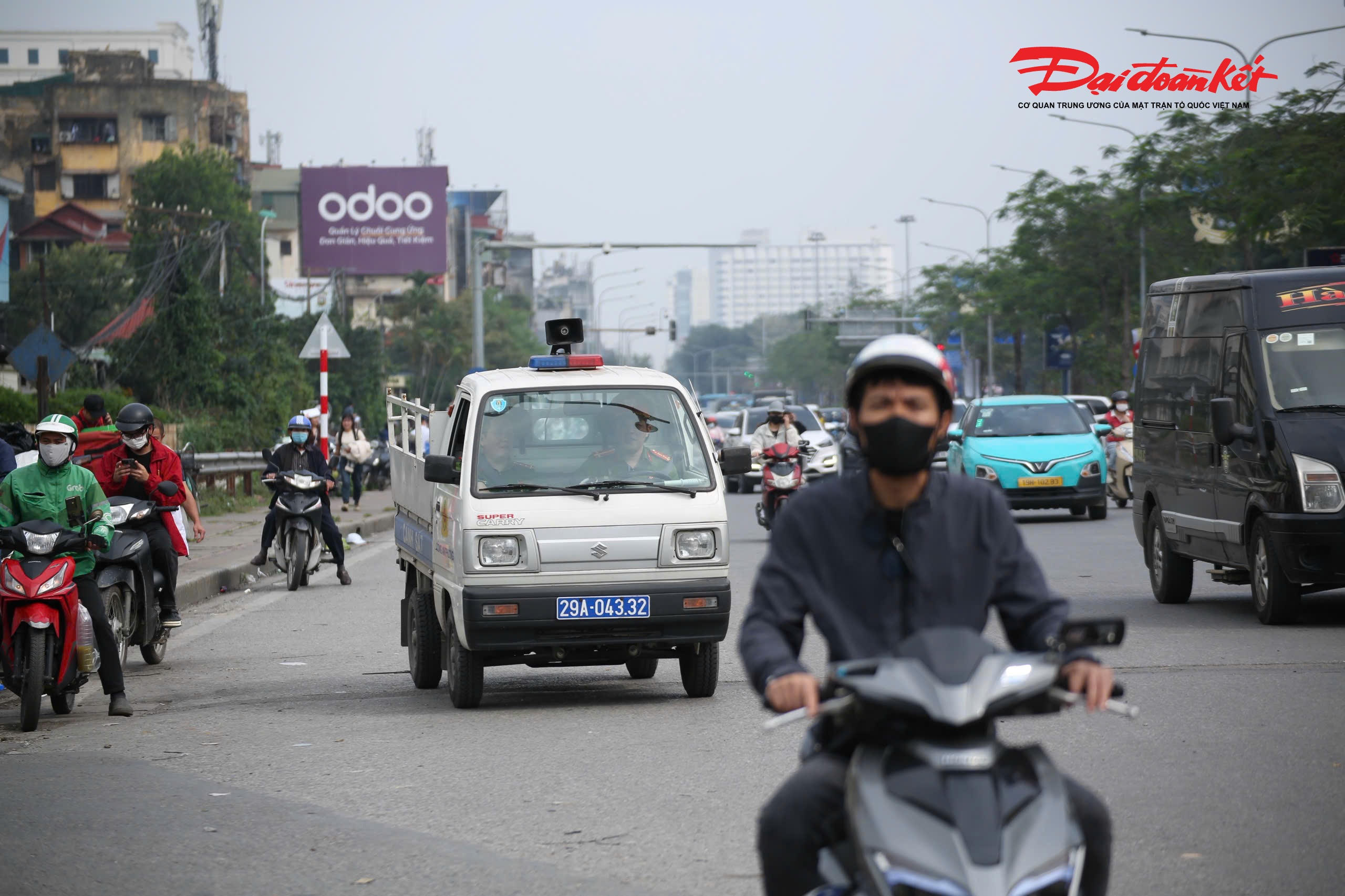 Với quyết tâm của cấp ủy, chỉ huy và cán bộ, chiến sĩ Đội CSGT đường bộ số 4, cùng sự phối hợp chặt chẽ của chính quyền cơ sở, công tác bảo đảm TTATGT và TTĐT trên trục giao thông huyết mạch phía Nam Thủ đô thời gian qua đã đạt nhiều kết quả rõ nét. Đây là nền tảng quan trọng để tuyến Lê Duẩn – Giải Phóng từng bước trở thành tuyến đường “ba nhất” tiêu biểu.