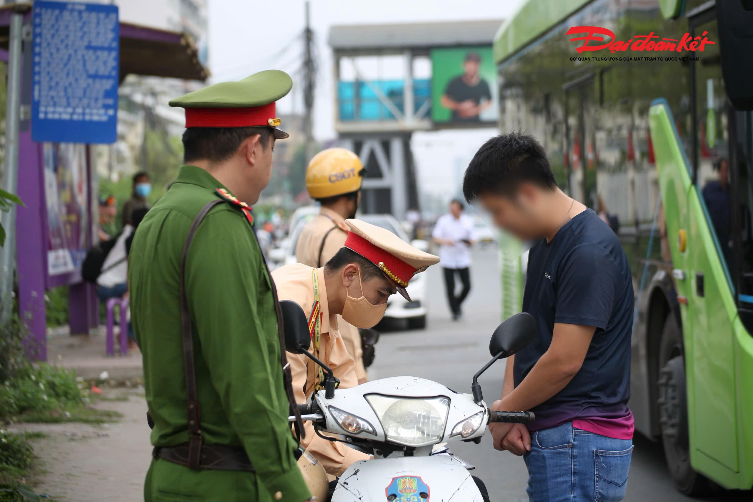 Với vai trò đặc biệt quan trọng, Phòng CSGT đã lựa chọn xây dựng tuyến theo mô hình “ba nhất”, gồm: bảo đảm trật tự an toàn giao thông tốt nhất; xây dựng đô thị sáng, xanh, sạch, đẹp nhất; và nâng cao tinh thần trách nhiệm của cán bộ, chiến sĩ khi thực thi nhiệm vụ.