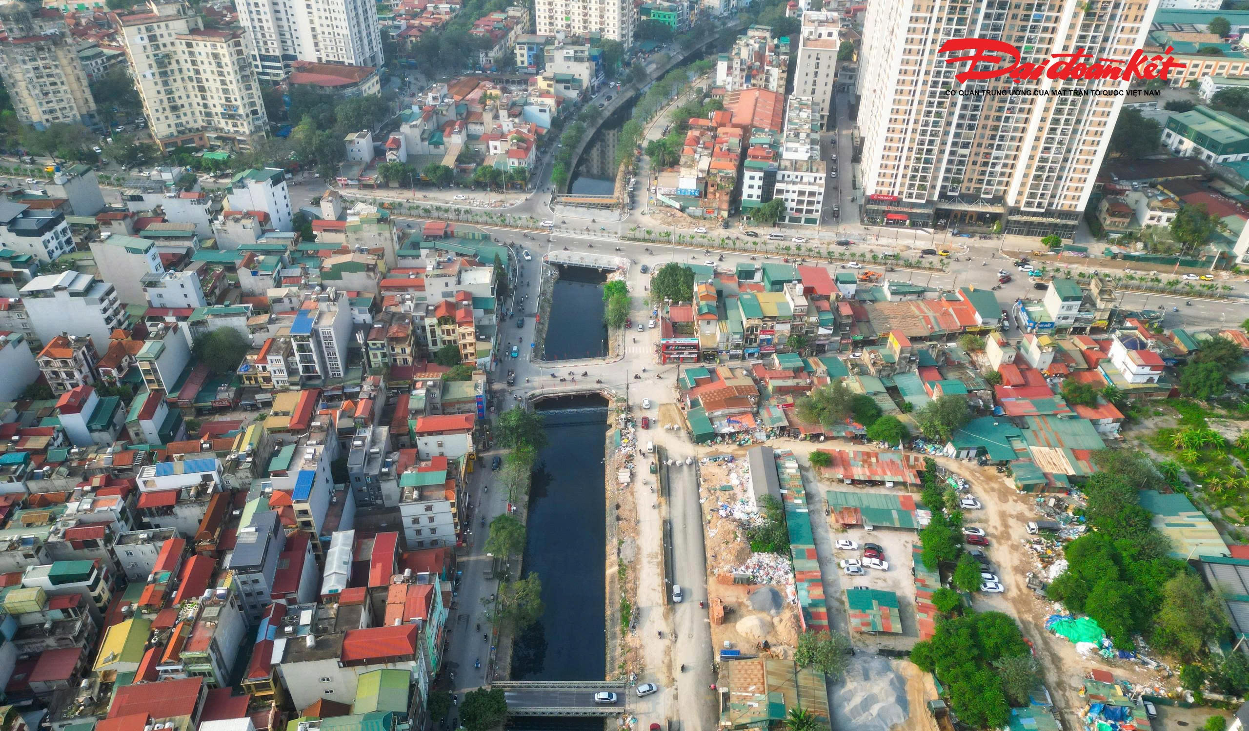 Việc đưa cầu L3 vào khai thác đã giúp chia sẻ lưu lượng phương tiện, giảm tình trạng ùn tắc tại cầu Định Công – điểm nóng giao thông chỉ cách khoảng 100 m về phía Linh Đàm.