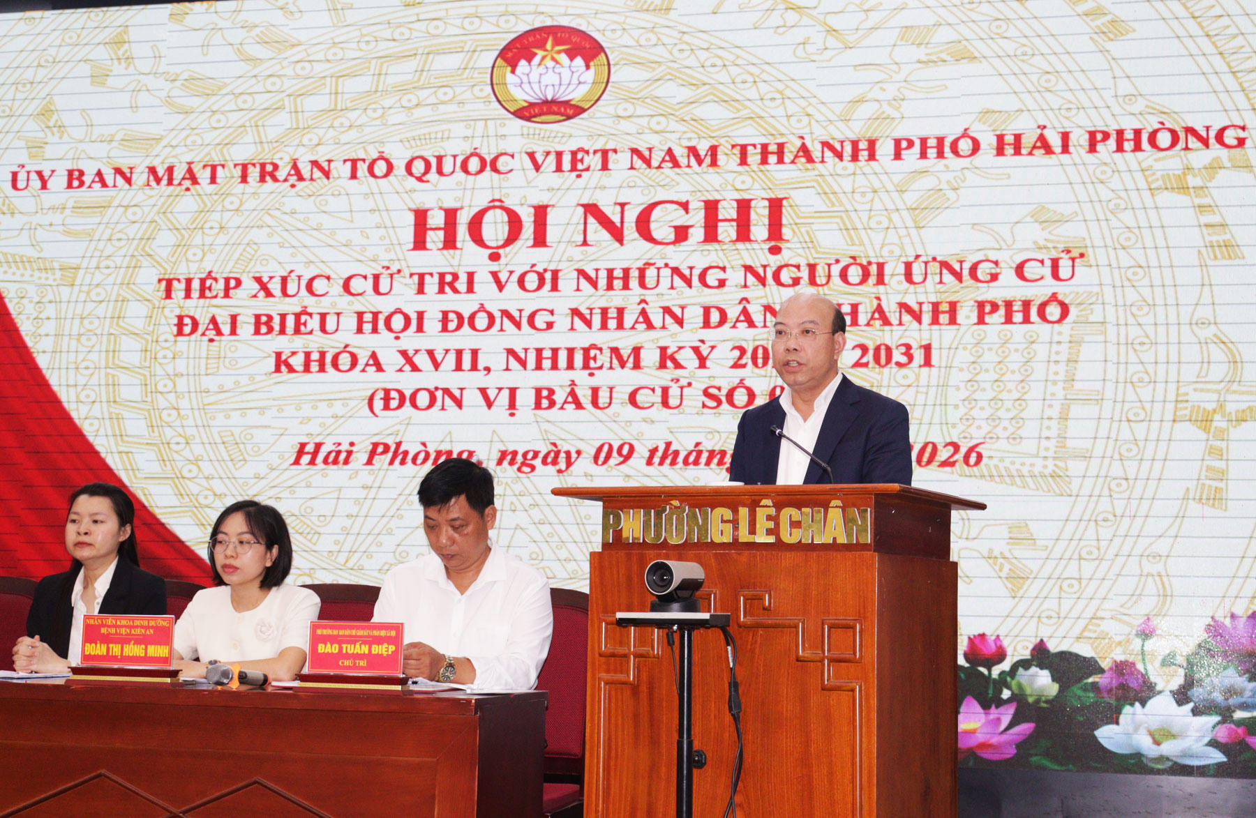 Ông Nguyễn Tiến Trường, Bí thư Đảng ủy, Trưởng Thuế thành phố Hải Phòng trình bày Chương trình hành động. Ảnh: HT.&nbsp;