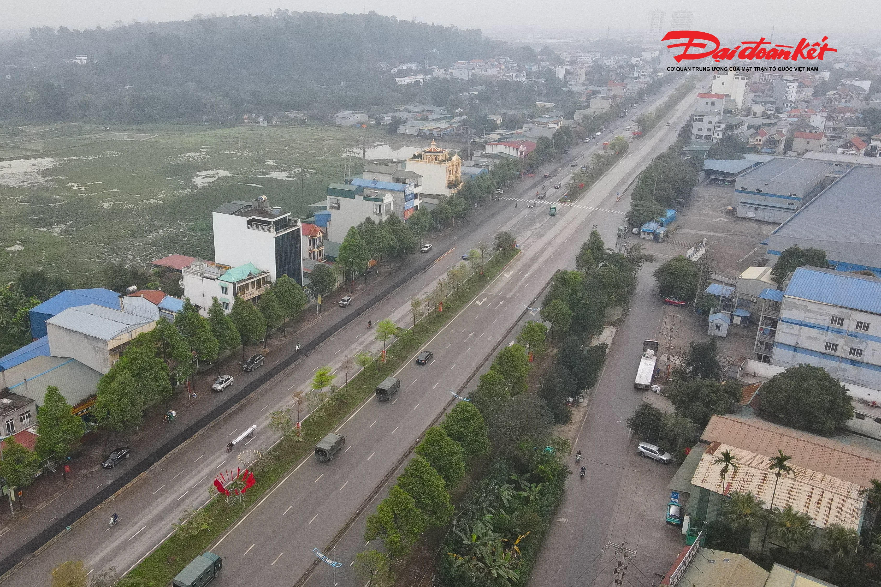 Trên toàn tuyến, hiện chỉ phân đoạn qua phường Chương Mỹ dài khoảng 2,3 km đã hoàn thành xây dựng.