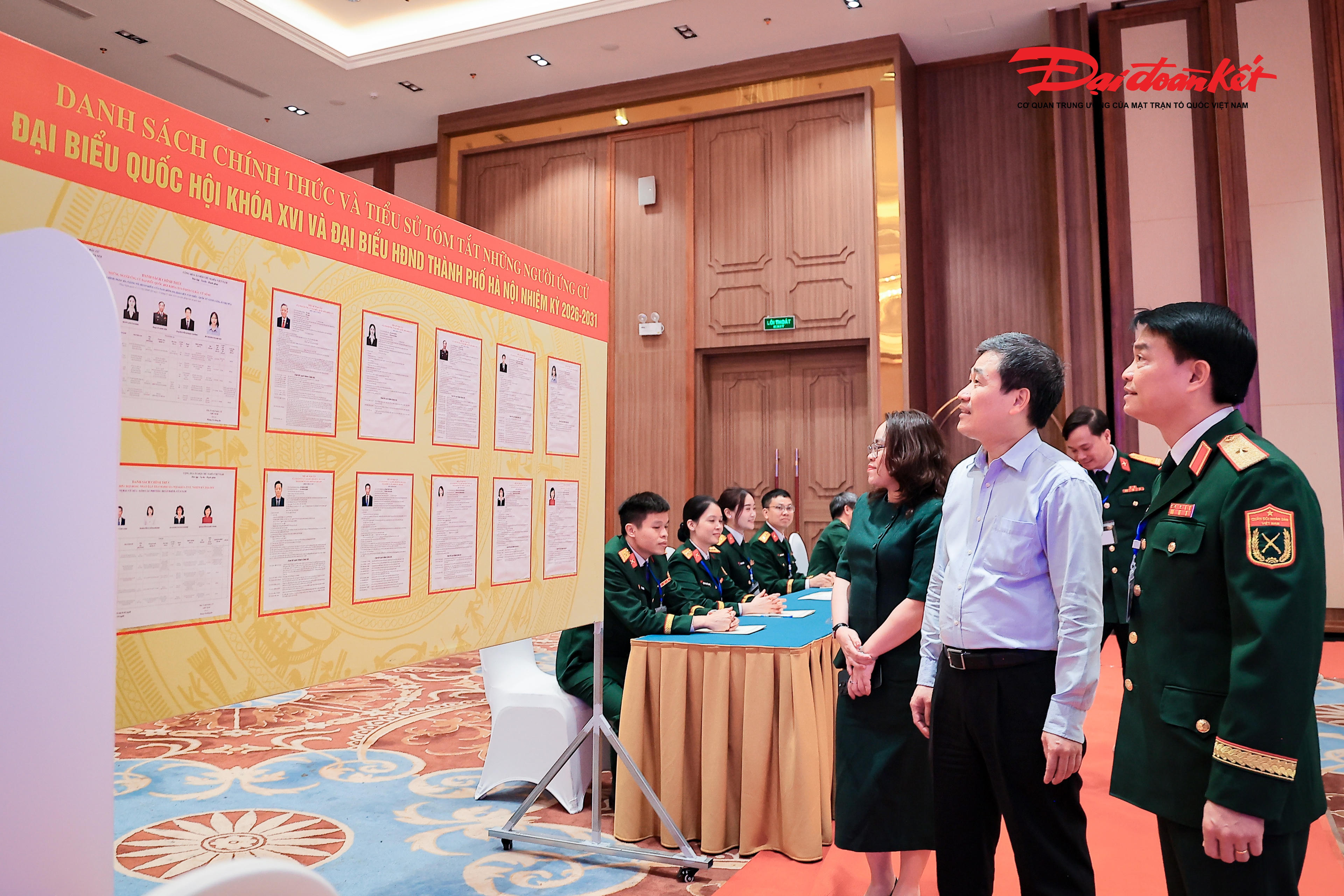 Qua kiểm tra, lãnh đạo phường Cửa Nam đánh giá cao tinh thần trách nhiệm của các tổ bầu cử và sự chủ động của các tổ dân phố trong công tác chuẩn bị. Không khí chuẩn bị tại các địa điểm bỏ phiếu diễn ra nghiêm túc, khẩn trương, các khâu chuẩn bị cơ bản đã hoàn tất.