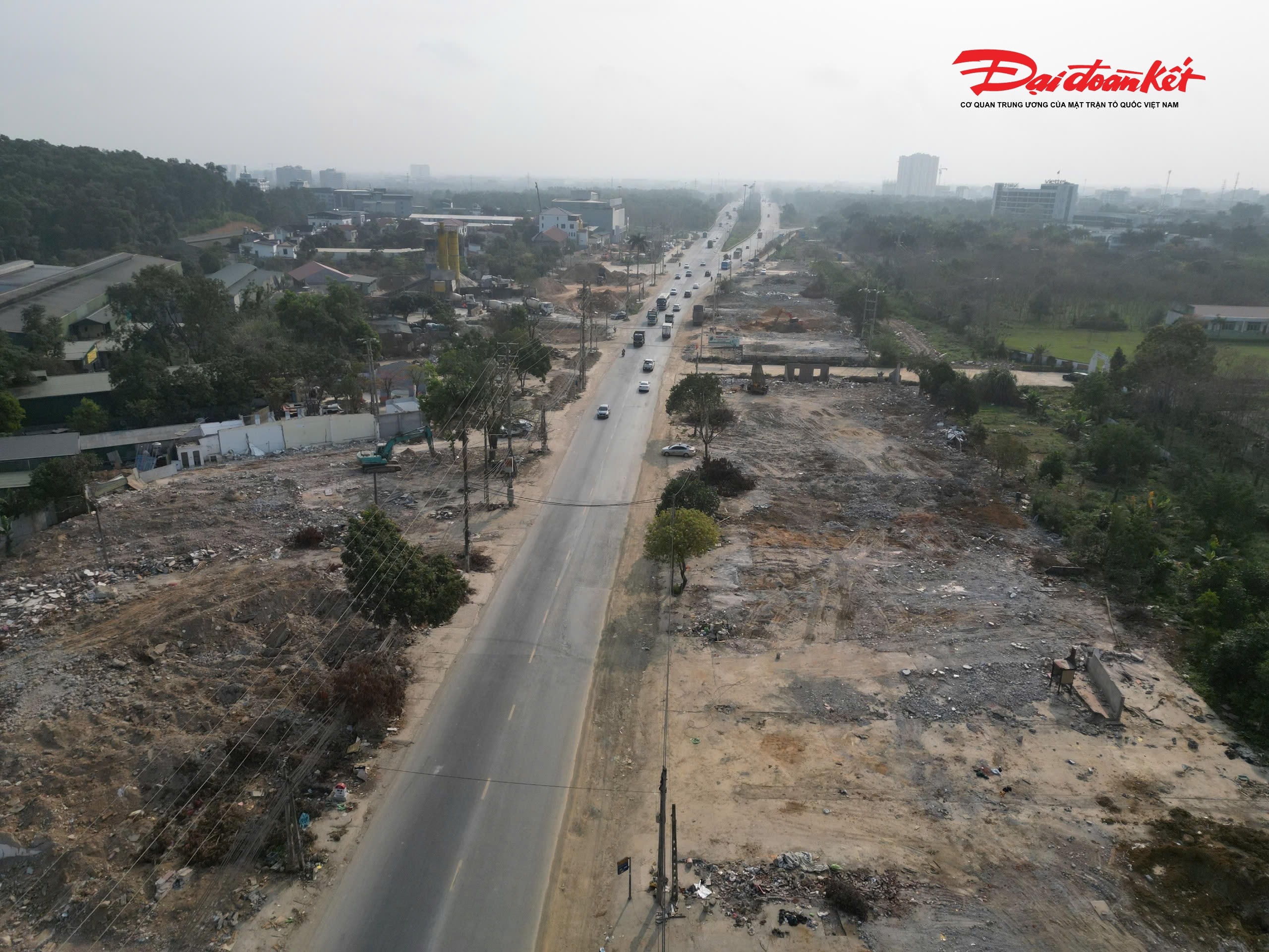 Tháng 10/2023, Hà Nội khởi công dự án đầu tư xây dựng tuyến cao tốc Đại lộ Thăng Long, đoạn từ Quốc lộ 21 đến cao tốc Hà Nội – Hòa Bình. Tuyến đường có điểm đầu tại nút giao Hòa Lạc và điểm cuối tại ngã ba Yên Bình, góp phần hoàn thiện trục kết nối phía Tây Thủ đô.